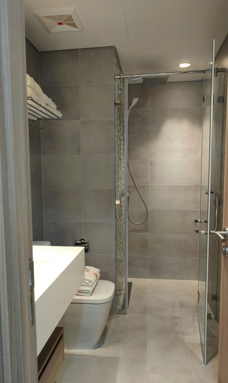 phong toilet 89m2 the horizon 2 450x800 2